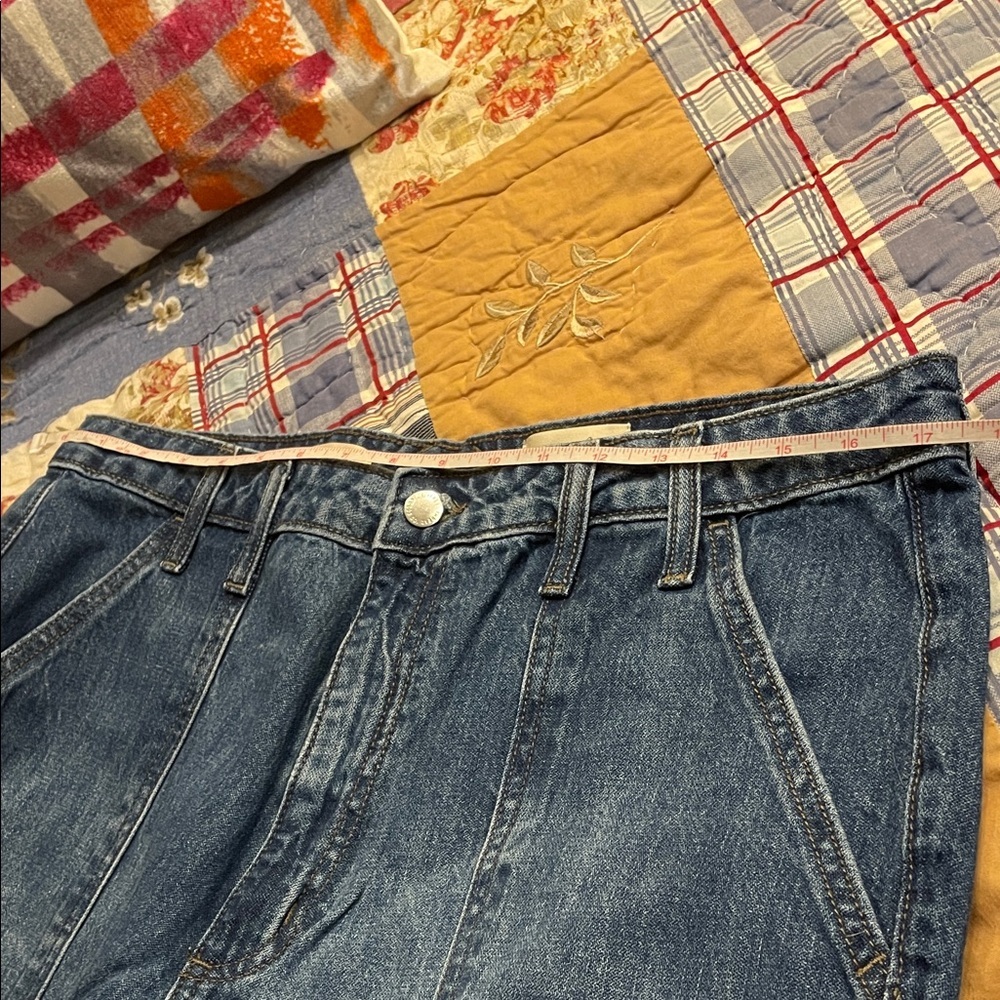 Universal Thread Blue Jeans - Picture 2 of 5